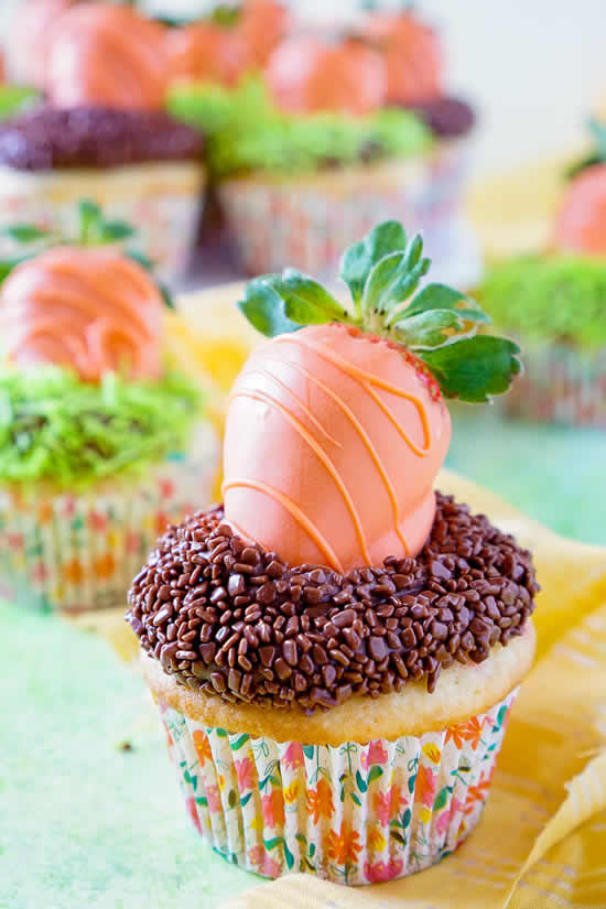 Cupcakes com cenouras para Páscoa